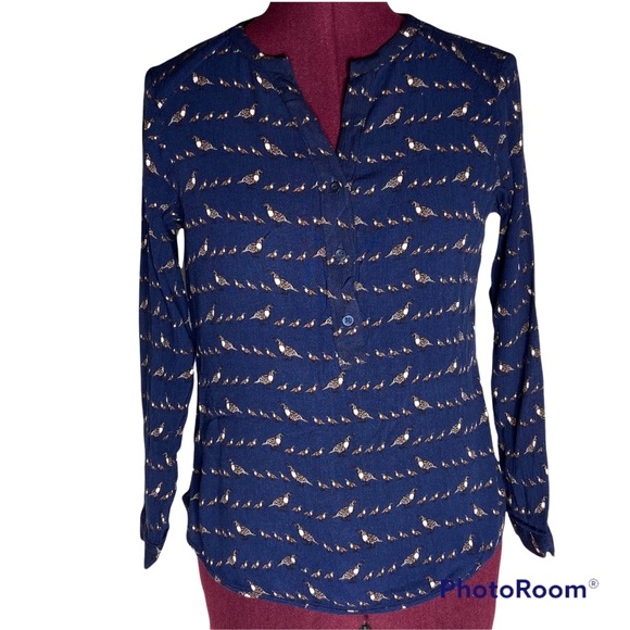 ace delivery Tops - Ace Delivery Nordstrom Three Quarter Sleeve Pheasant Bird Blouse Size S